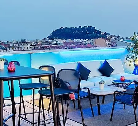 فندق إن إتش 4*