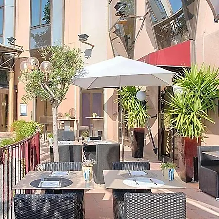 Nh Hotel 4*