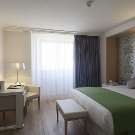Nh Hotel Nicea